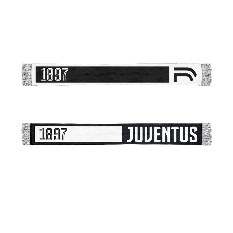 Juventus scarves in black and white